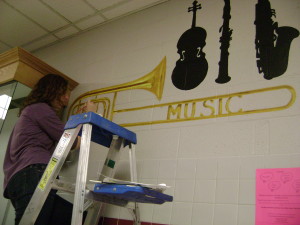 Senior Katie Moosic is jazzing up the halls with her independent art study project.