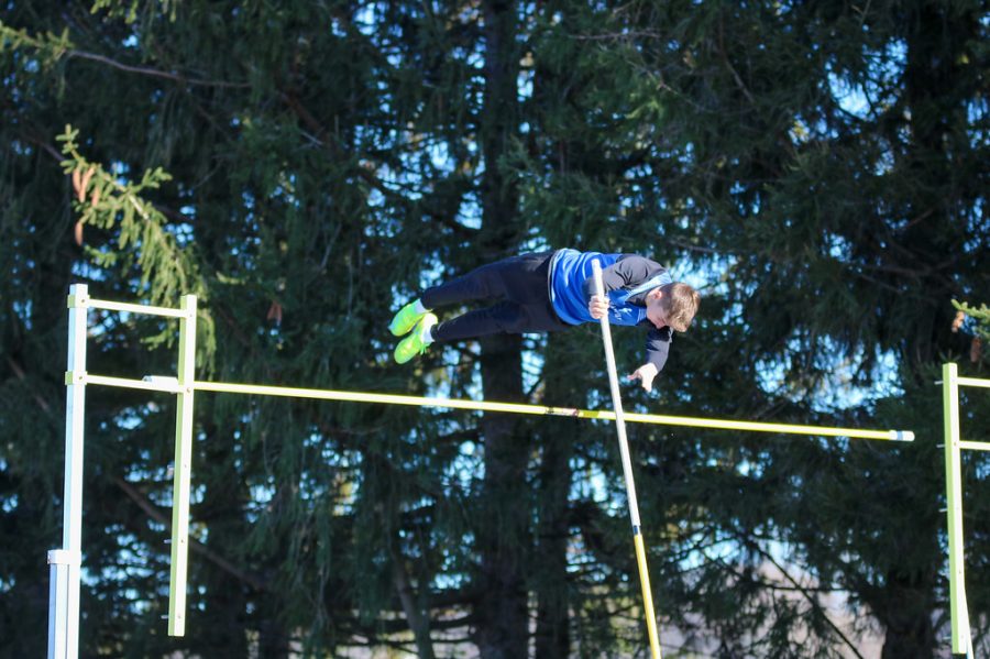 Drake Risser finished as the Bruce Dallas Pole Vault Champion on Saturday.